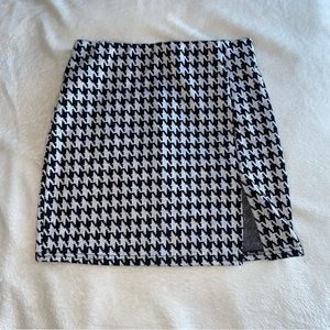 Fashion Nova | Mini Skirt | BUNDLE 2 ITEMS GET 15% OFF